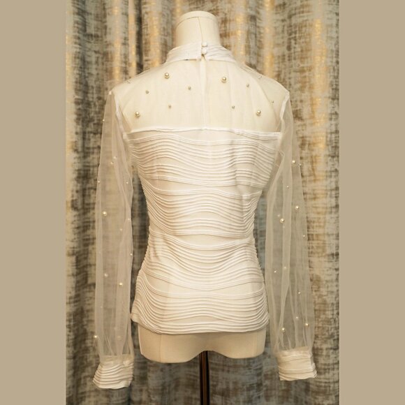 Chicme Winter White Holiday Blouse Size S (NWT) - Picture 2 of 3